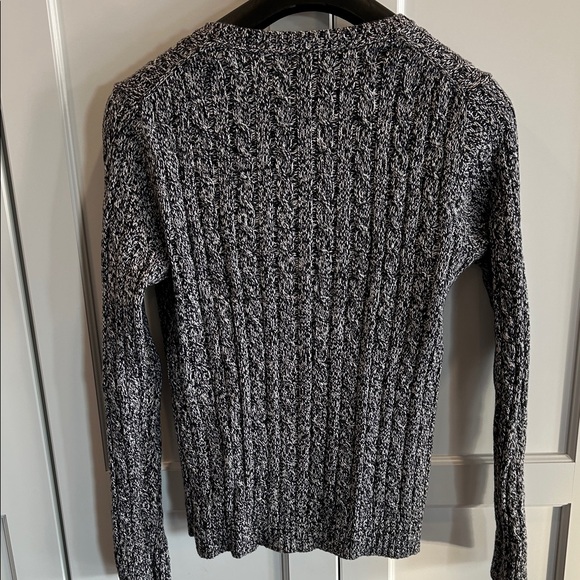 L.L. Bean Black and White Crew Neck Sweater - Picture 4 of 6